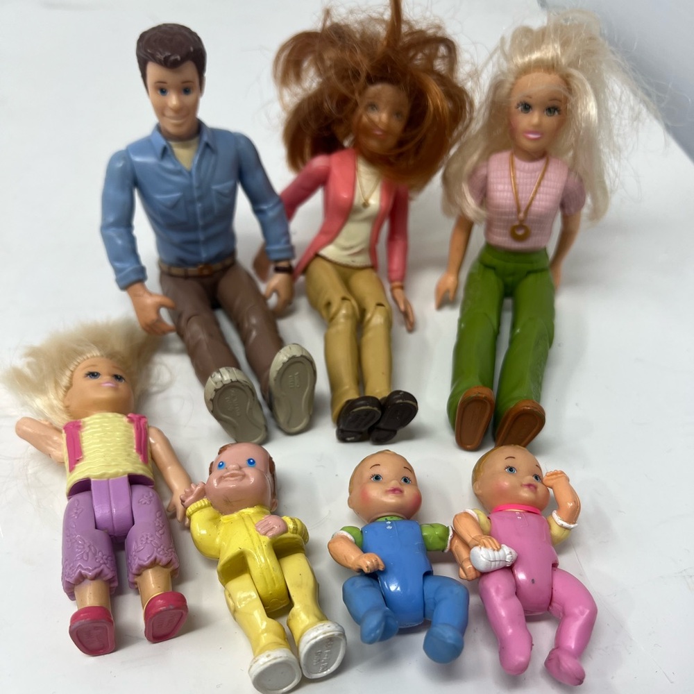 Fisher-Price Loving Family Dollhouse LOT Furniture, Dolls & Accessories